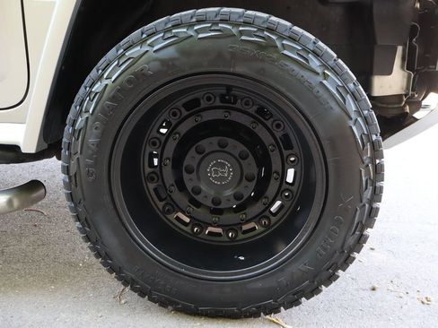 Used 2009 HUMMER H2 Luxury AWD/4WD image 41