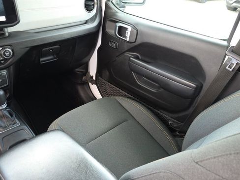 Used 2025 Jeep Gladiator Sport AWD/4WD image 27