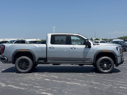 New 2026 GMC Sierra 2500 AT4 w/ AT4 Premium Plus Package AWD/4WD image 7
