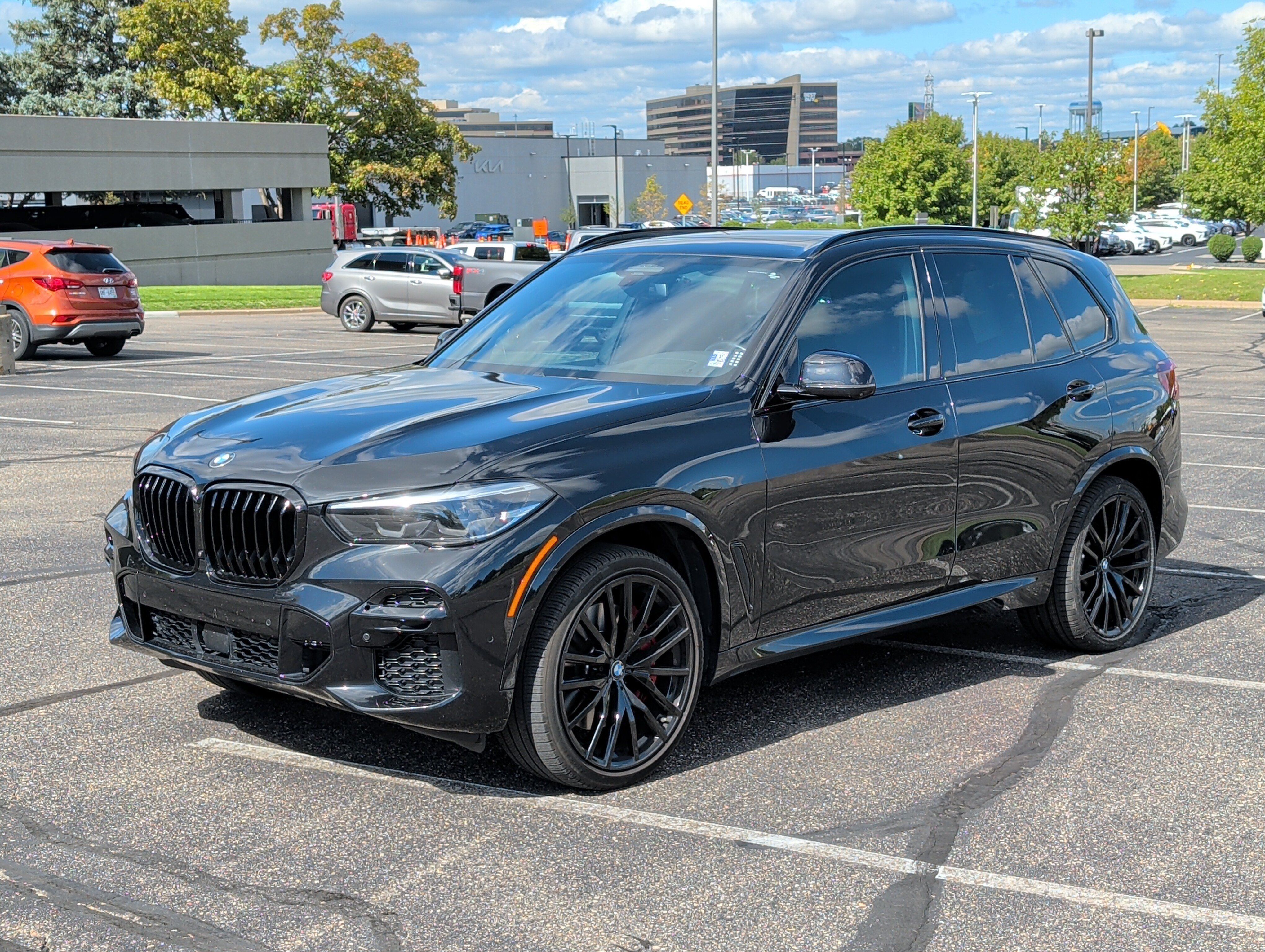 Used 2022 BMW X5 M50i AWD/4WD image 2