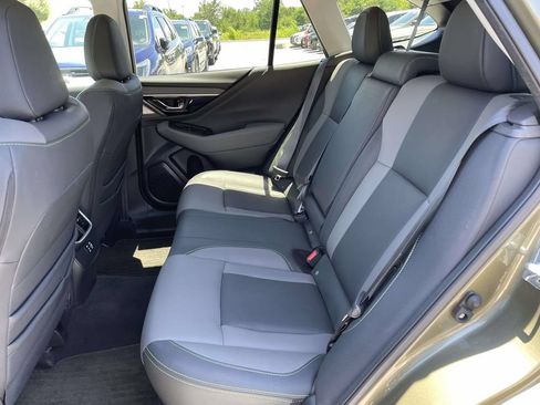 Certified 2025 Subaru Outback Onyx Edition AWD/4WD image 3