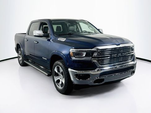 Used 2022 RAM 1500 Laramie AWD/4WD image 3
