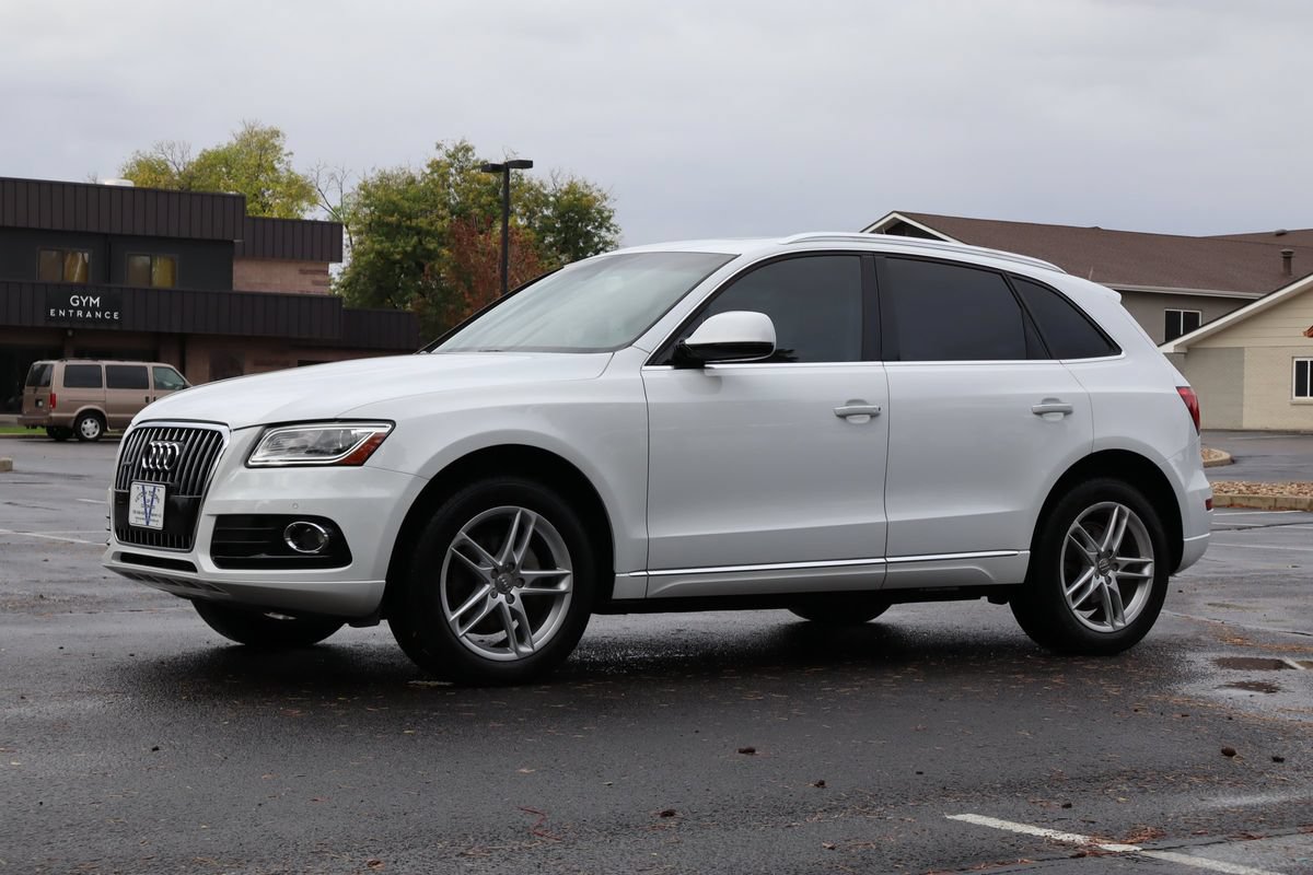 Used 2016 Audi Q5 2.0T Premium Plus w/ Technology Package AWD/4WD image 11