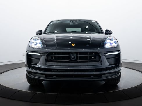 New 2025 Porsche Macan image 10
