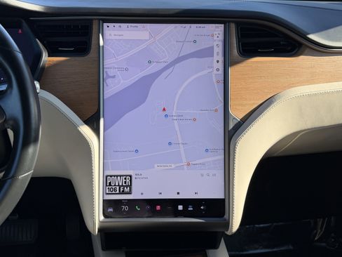 Used 2020 Tesla Model X Long Range image 24