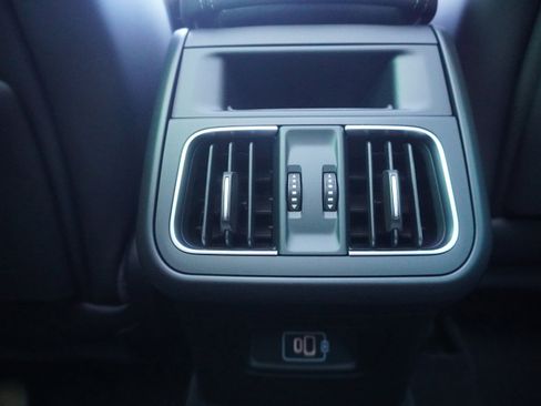 New 2025 Maserati Grecale GT image 33