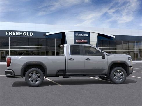 New 2026 GMC Sierra 2500 SLE w/ SLE Value Package; image 5