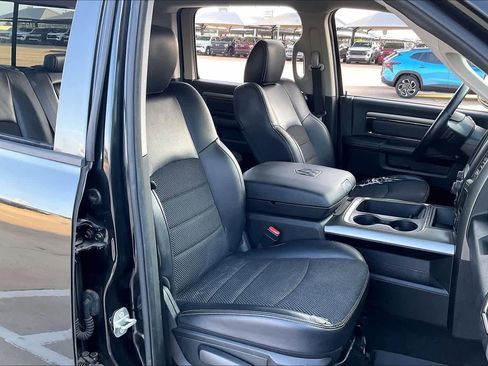 Used 2016 RAM 1500 Sport w/ Black Ram 1500 Sport Group image 9