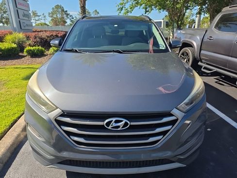 Used 2018 Hyundai Tucson Value image 2