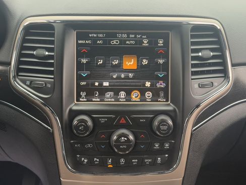 Used 2017 Jeep Grand Cherokee Limited w/ Luxury Group II image 29