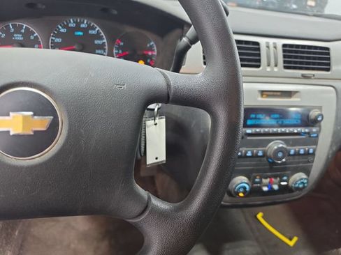 Used 2008 Chevrolet Impala LT FWD image 9