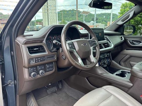 Used 2021 Chevrolet Tahoe Z71 w/ Z71 Signature Package AWD/4WD image 13