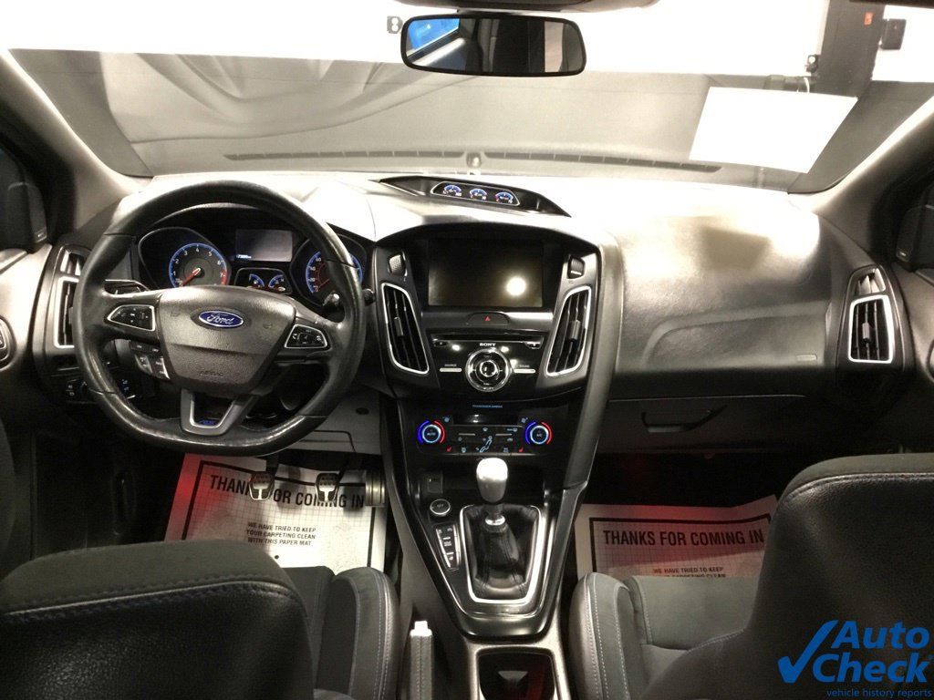 Used 2016 Ford Focus RS AWD/4WD image 26