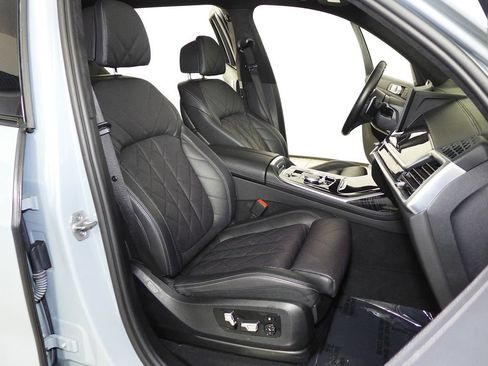 Certified 2023 BMW X7 xDrive40i w/ M Sport Package AWD/4WD image 19