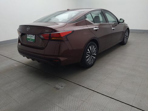 Used 2023 Nissan Altima 2.5 SV image 9