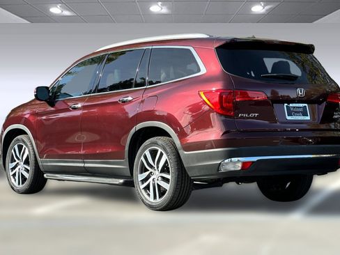 Used 2017 Honda Pilot Touring image 3