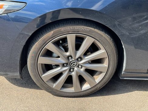 Used 2019 MAZDA MAZDA3 Sedan FWD image 5