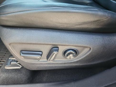 Certified 2020 Toyota Highlander XLE AWD/4WD image 14