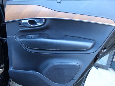 Used 2020 Volvo XC90 T6 Inscription w/ Protection Package Premier image 22