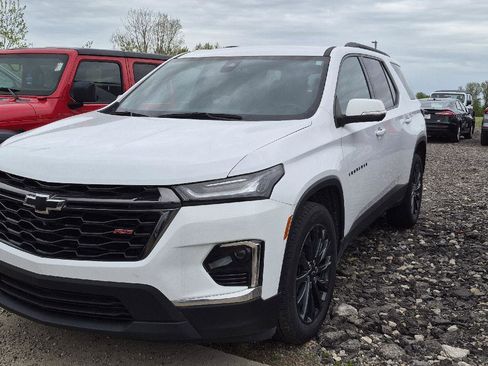 Used 2023 Chevrolet Traverse RS AWD/4WD image 1