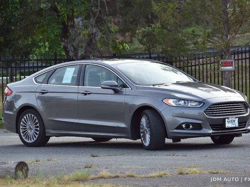 Used 2014 Ford Fusion Titanium FWD image 4