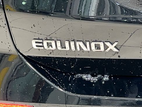 Used 2021 Chevrolet Equinox LT image 11