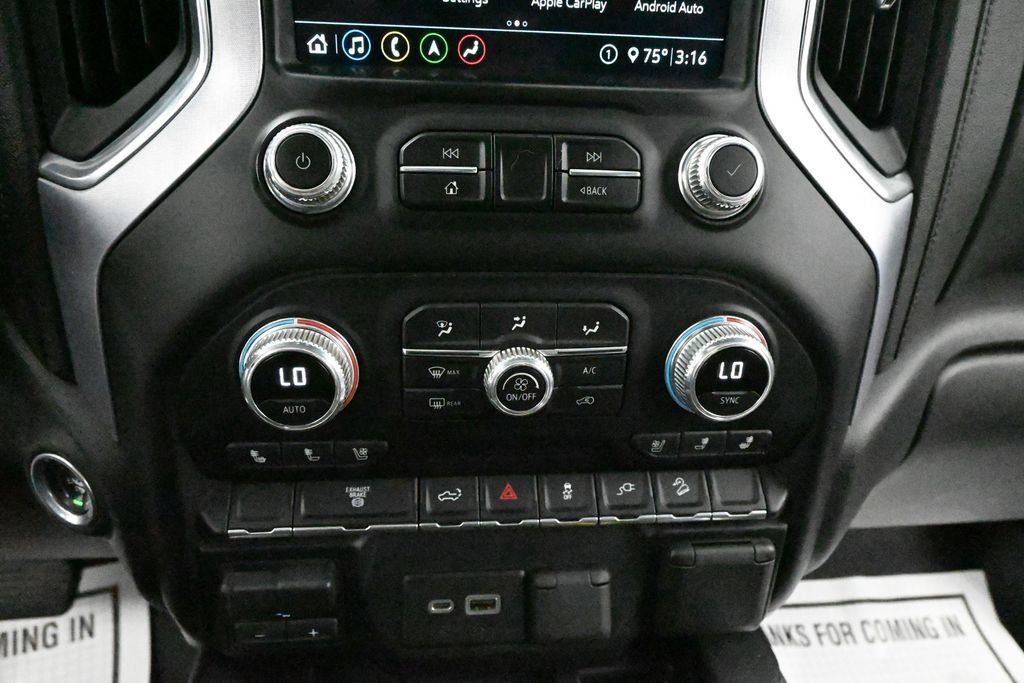 Used 2020 GMC Sierra 3500 SLT w/ SLT Convenience Package AWD/4WD image 17