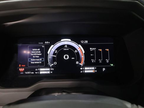 Used 2023 Toyota Tundra Platinum image 38