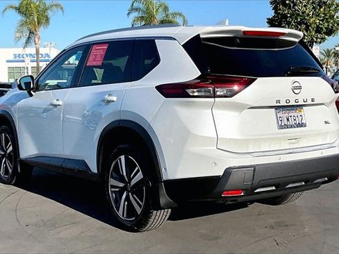 Certified 2024 Nissan Rogue SL w/ SL Premium Package image 4