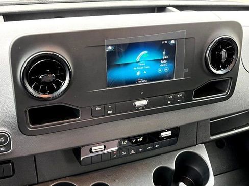 New 2024 Mercedes-Benz Sprinter 2500 image 5