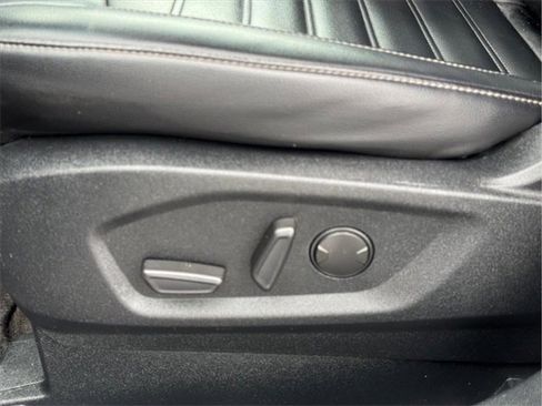 Used 2020 Ford Edge SEL image 20