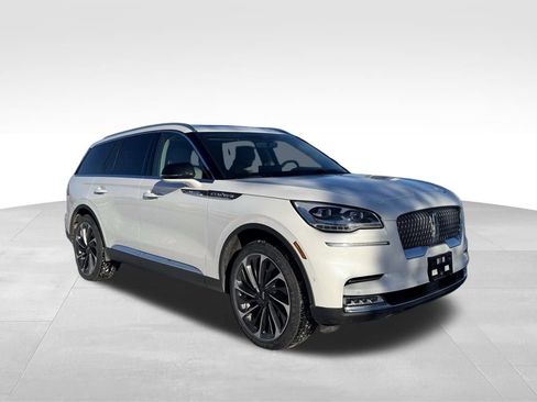 Used 2021 Lincoln Aviator Reserve w/ Equipment Group 202A image 5