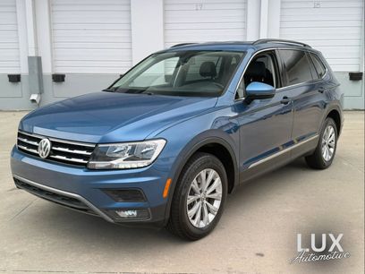 Used 2018 Volkswagen Tiguan SE w/ Front Fog Lights Package