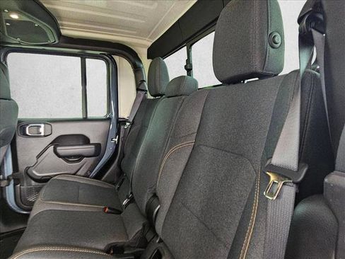 Used 2025 Jeep Gladiator Sport AWD/4WD image 21