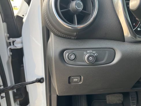 Used 2023 Chevrolet Blazer LT w/ Convenience Package image 12