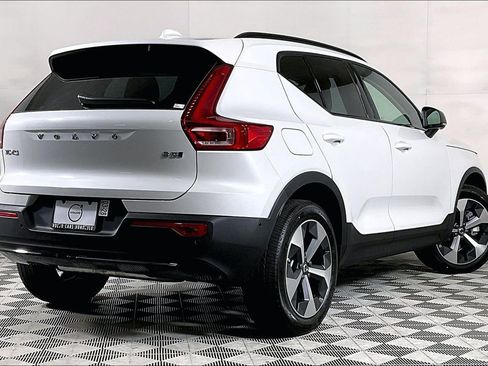 New 2026 Volvo XC40 B5 Plus w/ Protection Package Premier AWD/4WD image 2