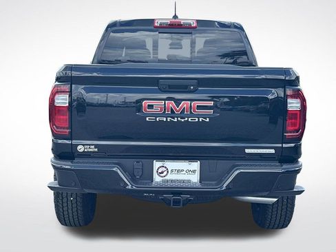 New 2025 GMC Canyon Elevation w/ Convenience Package image 7
