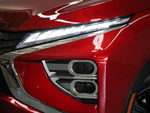 New 2026 Mitsubishi Eclipse Cross LE image 2