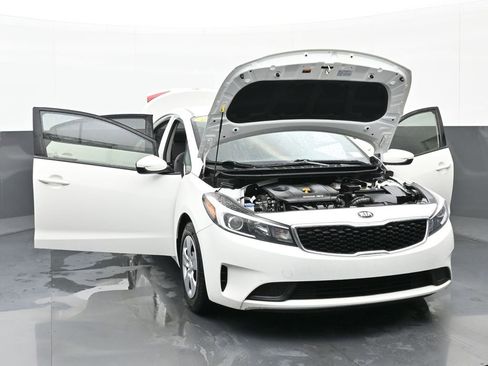 Used 2018 Kia Forte LX w/ LX Rear Camera Package image 48