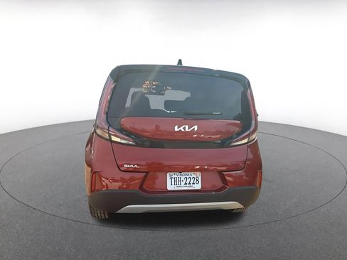 Used 2025 Kia Soul LX w/ LX Technology Package image 15