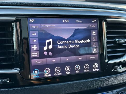 Used 2020 Chrysler Pacifica Touring-L w/ Advanced Safetytec Group image 35