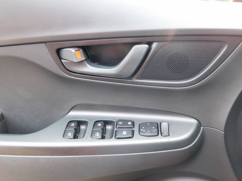 Used 2023 Hyundai Kona SE FWD image 16