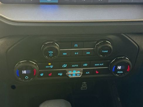 New 2026 Ford Bronco Outer Banks image 19