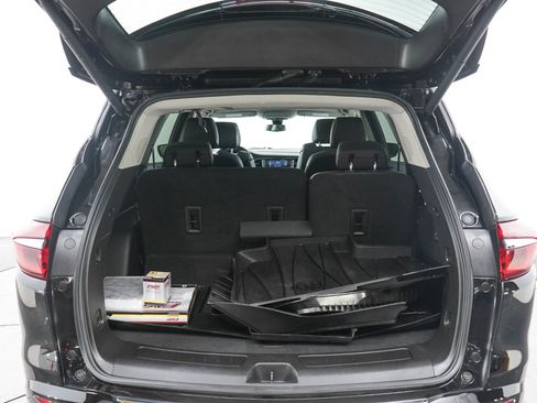 Used 2021 Buick Enclave Avenir w/ Avenir Technology Package AWD/4WD image 17