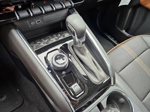New 2026 GMC Canyon AT4 AWD/4WD image 31