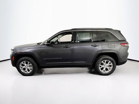 Used 2022 Jeep Grand Cherokee Limited image 8