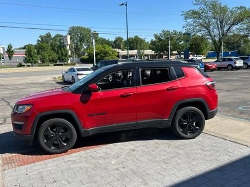 Used 2019 Jeep Compass Latitude AWD/4WD image 14