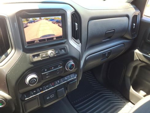 Used 2022 Chevrolet Silverado 1500 Custom Trail Boss w/ LPO, Dark Essentials Package AWD/4WD image 33