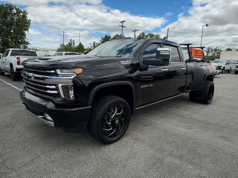 Used 2021 Chevrolet Silverado 3500 High Country w/ Snow Plow Prep/Camper Package AWD/4WD image 4