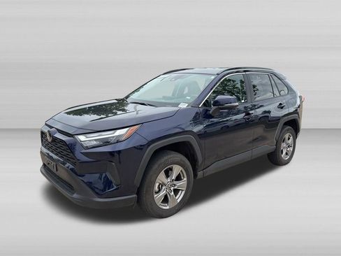 Used 2025 Toyota RAV4 XLE AWD/4WD image 8